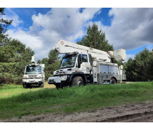 Altec A50-OC on Unimog