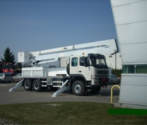 Altec A65 on Volvo